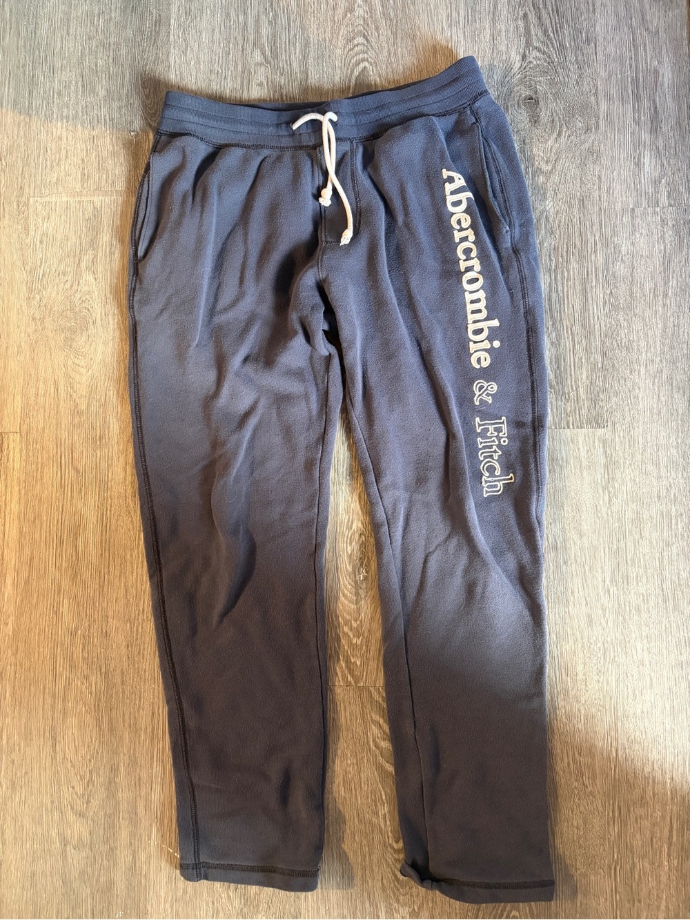 Abercrombie & Fitch Men's Navy Logo Sweatpants (Size Medium)